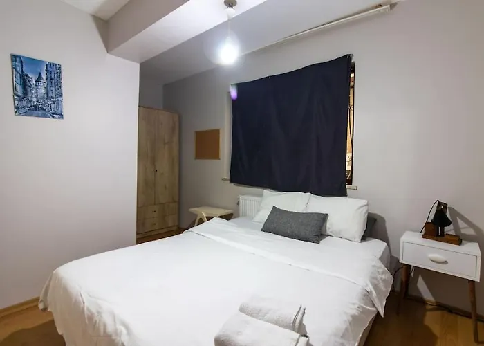 Cozy Modern 1br W Patio New Building In Maltepe Istambul